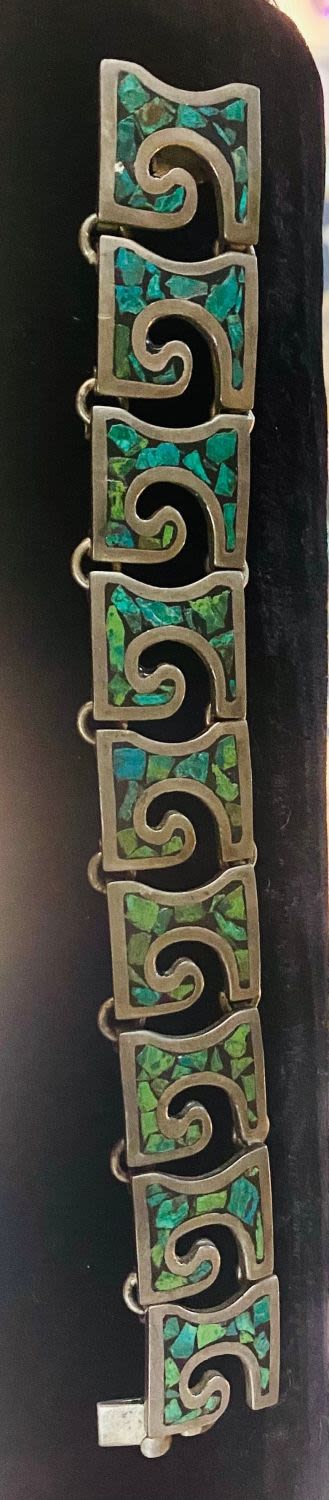 Lot 325: Antique Mexican inlaid turquoise sterling bracelet