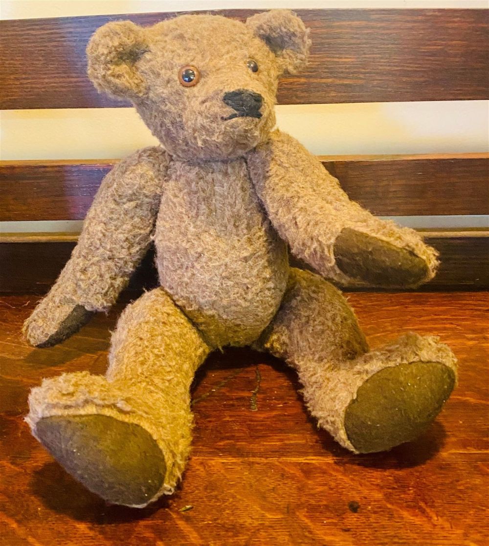 Lot 373: Older teddy bear moving feet and arms