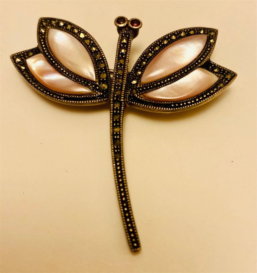 Lot 257: Dragonfly sterling marcasite pin