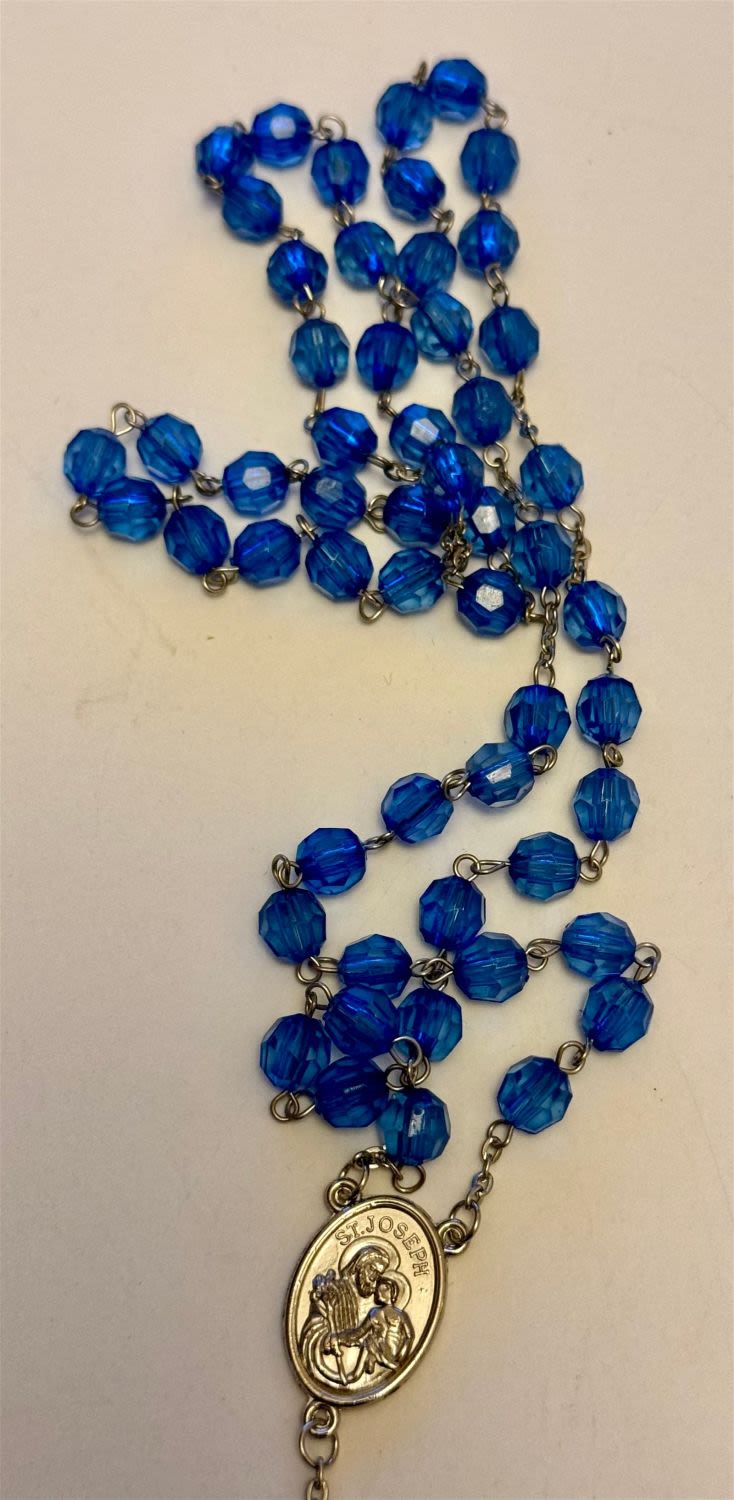 Lot 288: Vintage rosary beads - blue necklace