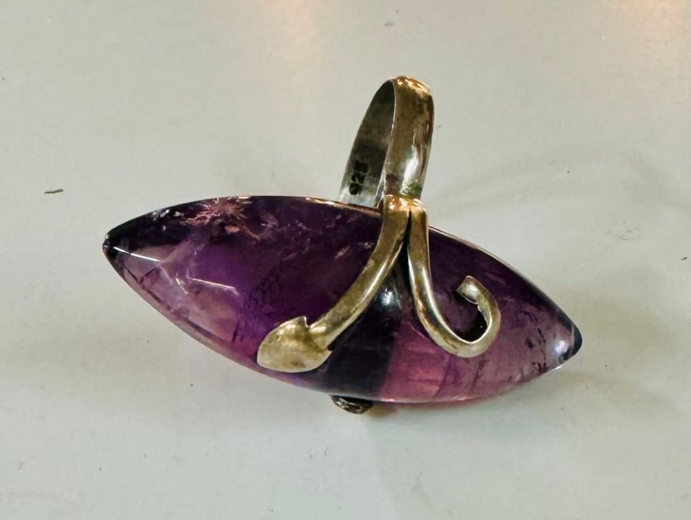 Lot 79: Purple amethyst ring sterling