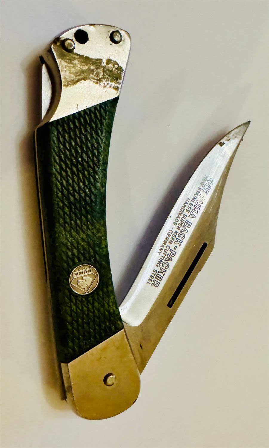 Lot 143: Puma Knife 465 Back Packeer