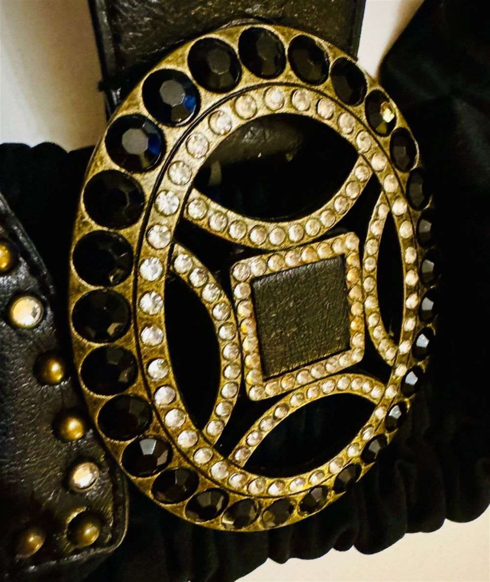 Lot 159: Large belt with stones set into buckle