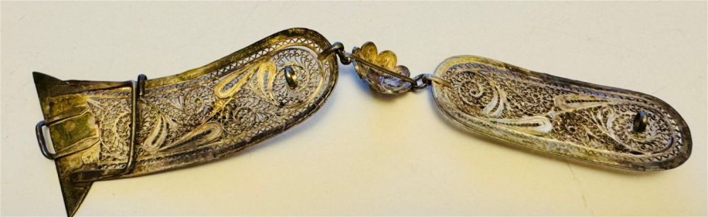 Lot 217: Filigree antique buckle silver