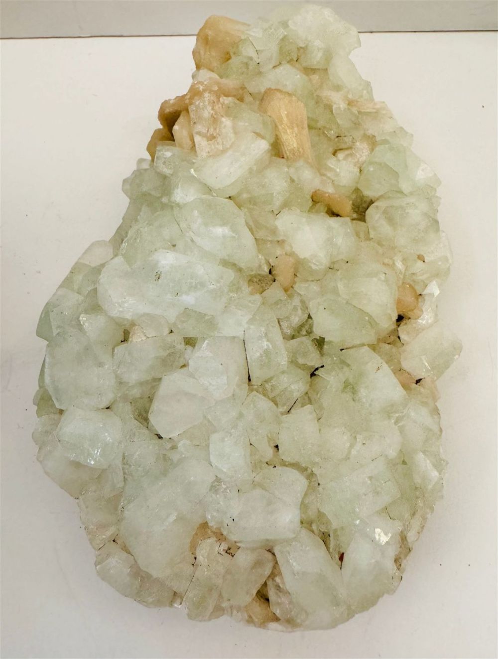 Lot 31: Apophyllite and stilbite specimen