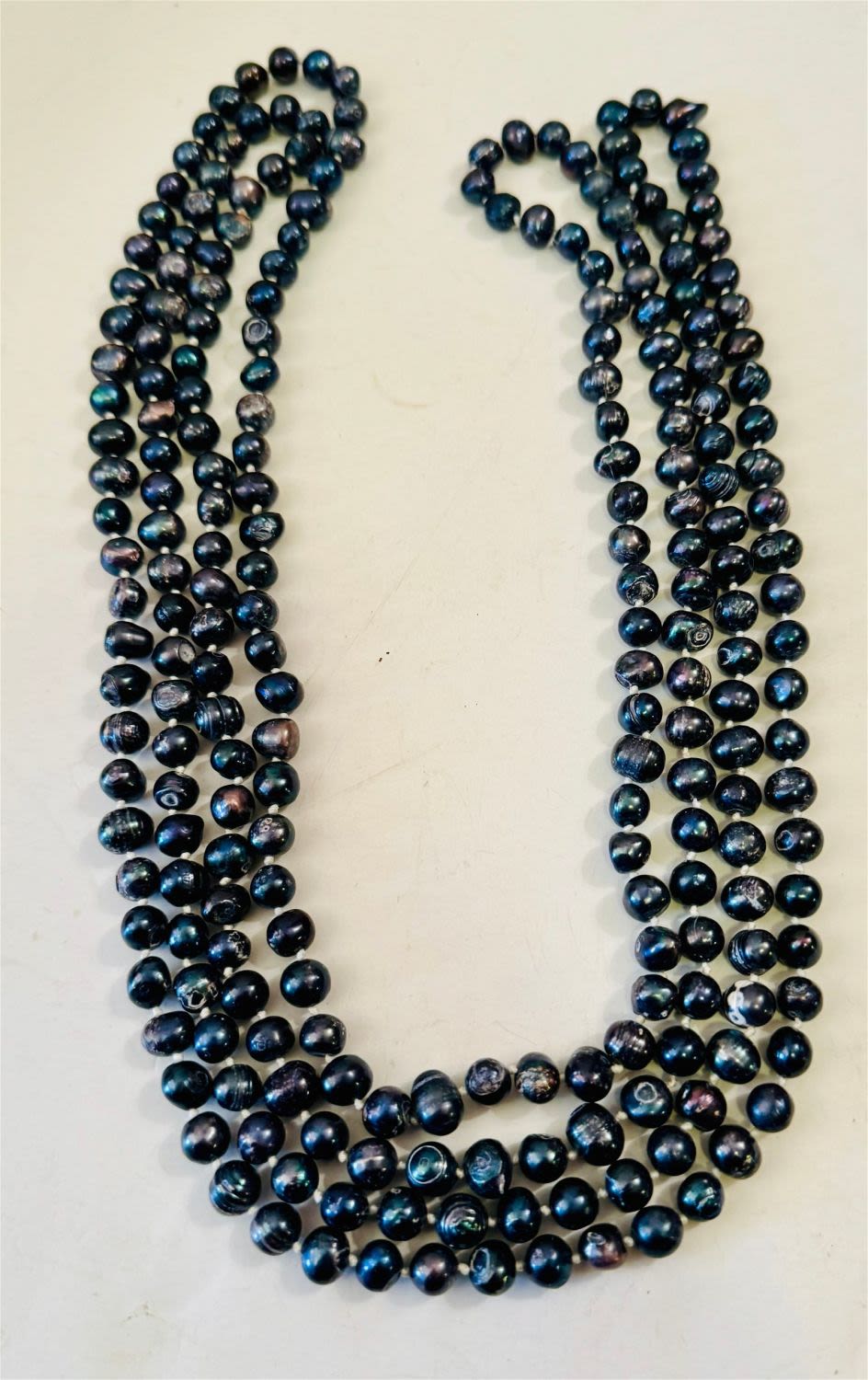 Lot 57: Black pearls baroque long strand