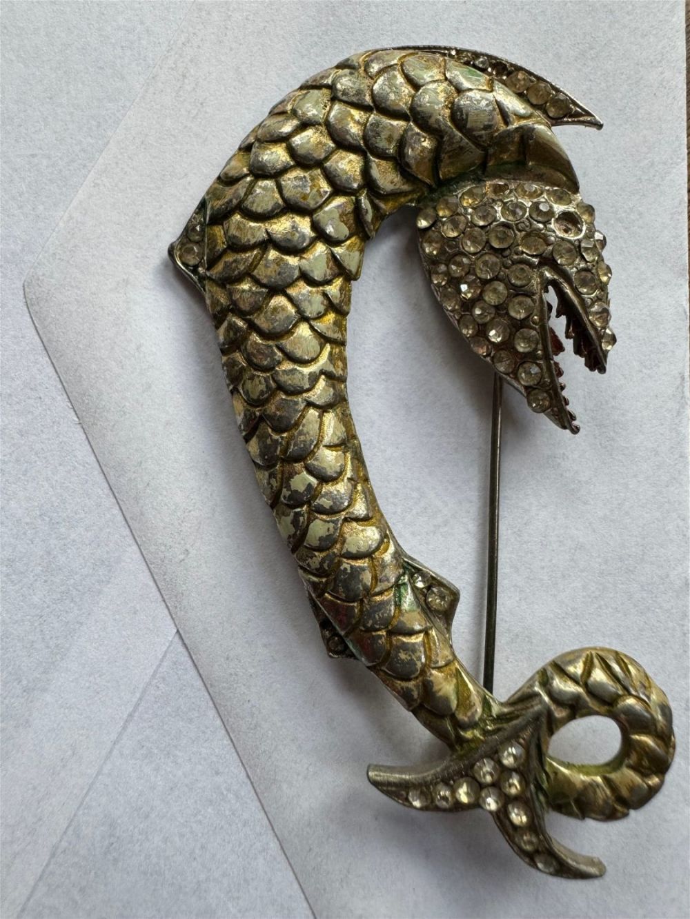 Lot 349: Fish antique brooch -