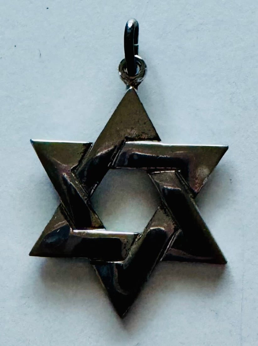 Lot 395: Star of David pendant - sterling