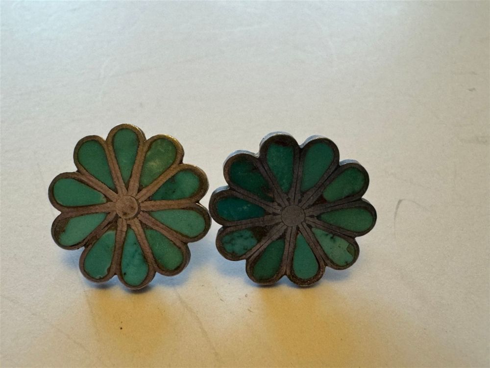 Lot 430: Sterling turquoise scalloped edge earrings