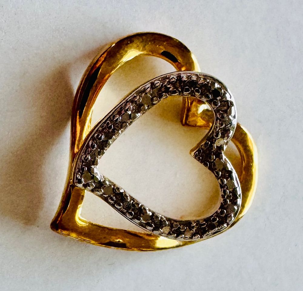 Lot 309: Heart vermeil pendant - 2 hearts entwined