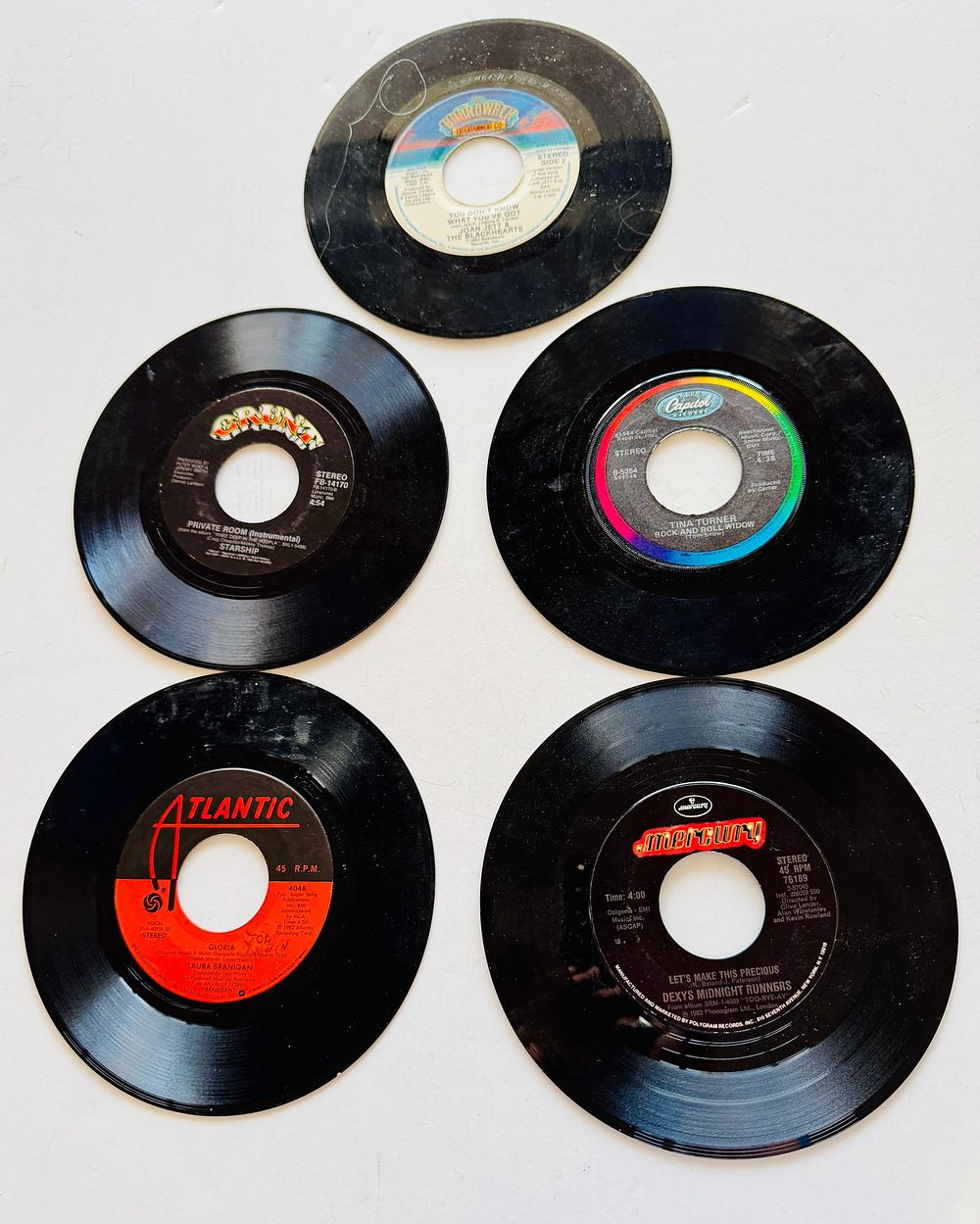 Lot 330: 45 vinyl records - 5 records