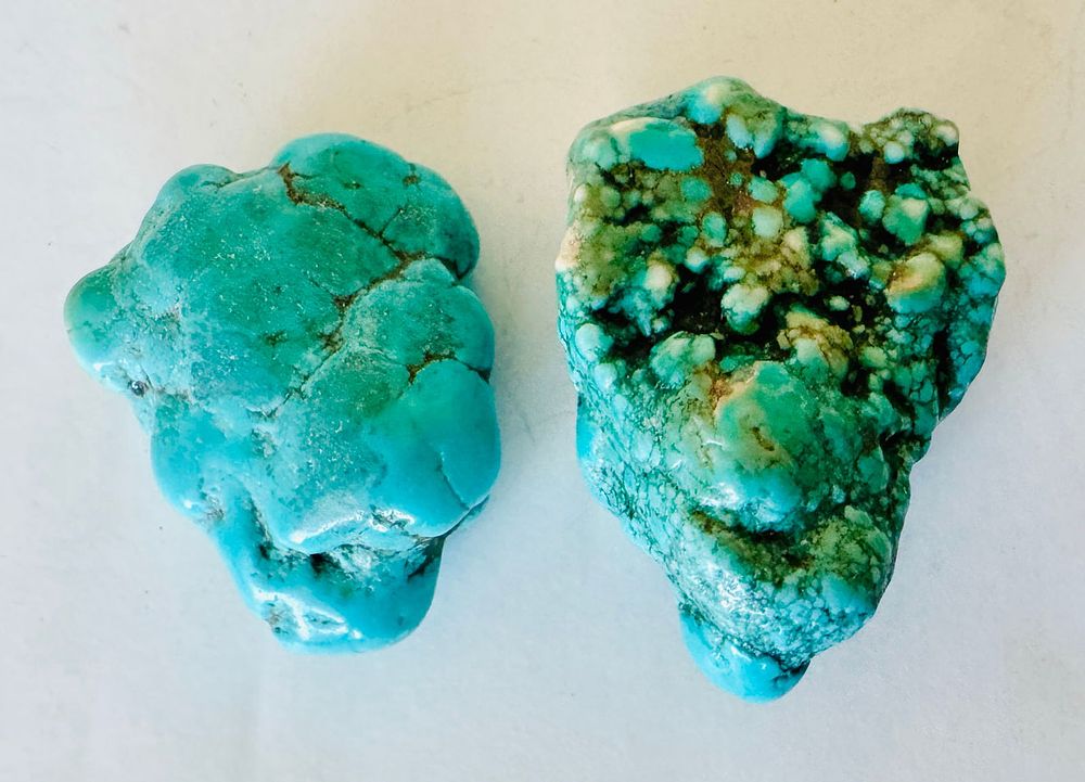Lot 346: 2 turquoise/howlite nuggets