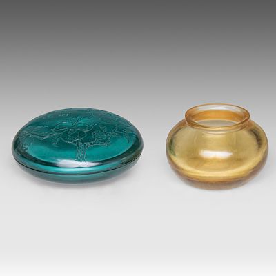 A Chinese yellow glass water pot and a turquoise-green seal paste box and cover, both with a 