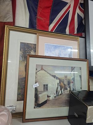3x framed prints UNABLE TO POST