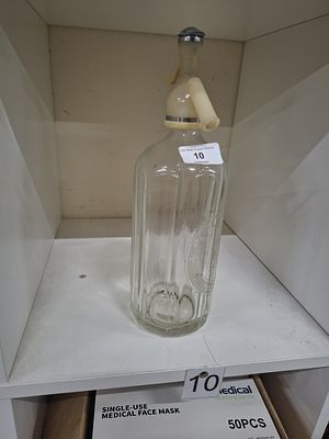 Soda syphon glass