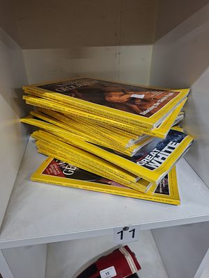 huge collection of National Geographic mags from 1997 - 2001