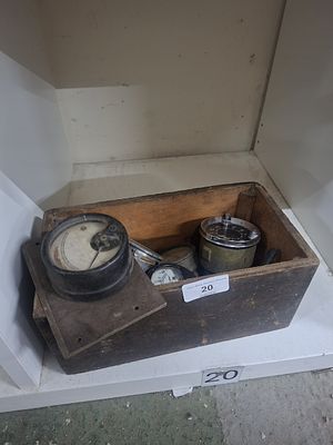 Gauges &amp; car clock