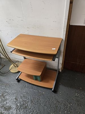 Computer desk