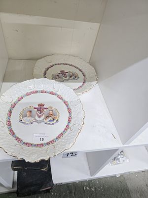 Queen Mary + George V commemorative coronation plates