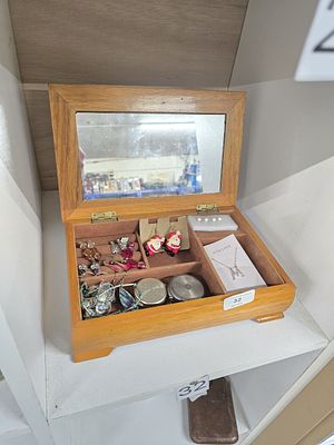 Boxed Westclock travel clock