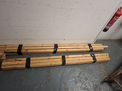 job lot wood 6 pieces UNABLE TO POST