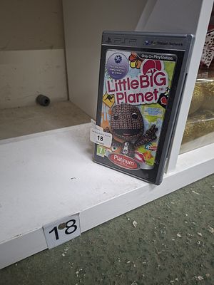 PSP game - little big planet complete