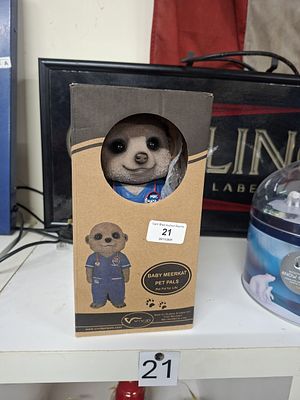 Meerkat Pet Pal nurse