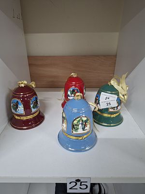 4 musical xmas bells - new batteries