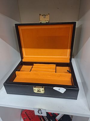 Vintage jewellery box