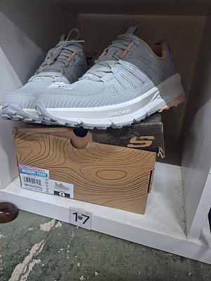 sketchers outdoor trainers size 6