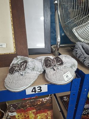 bedroom athletics bow slippers size 5