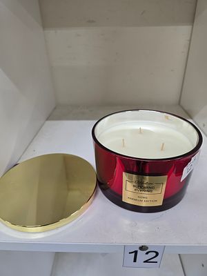 Aromatherapy Home Premium Edition Blooming Evening Three-Wick Scented Candle