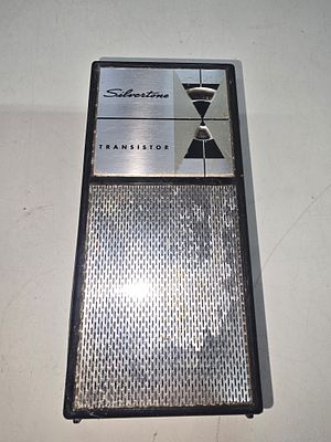 Silvertone Model 213 Transistor Radio