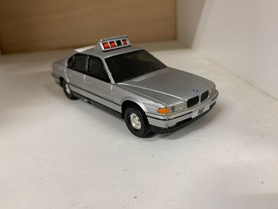 Corgi BMW 750i James Bond 007 Model Car