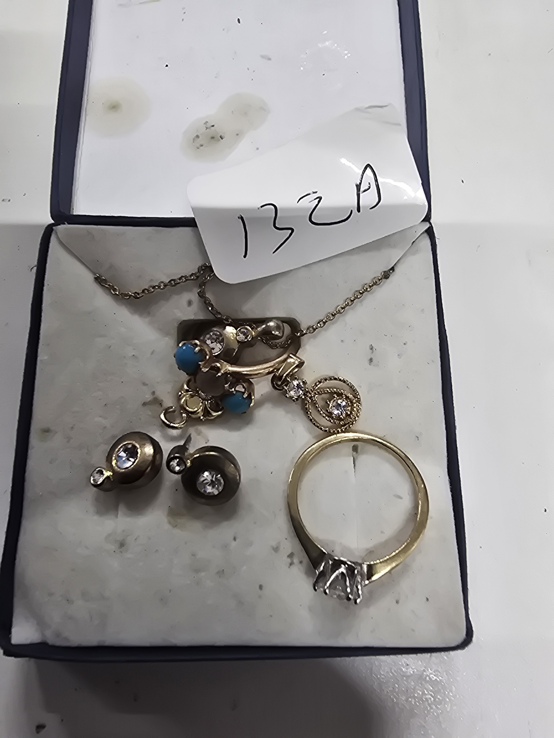 Lot 132a