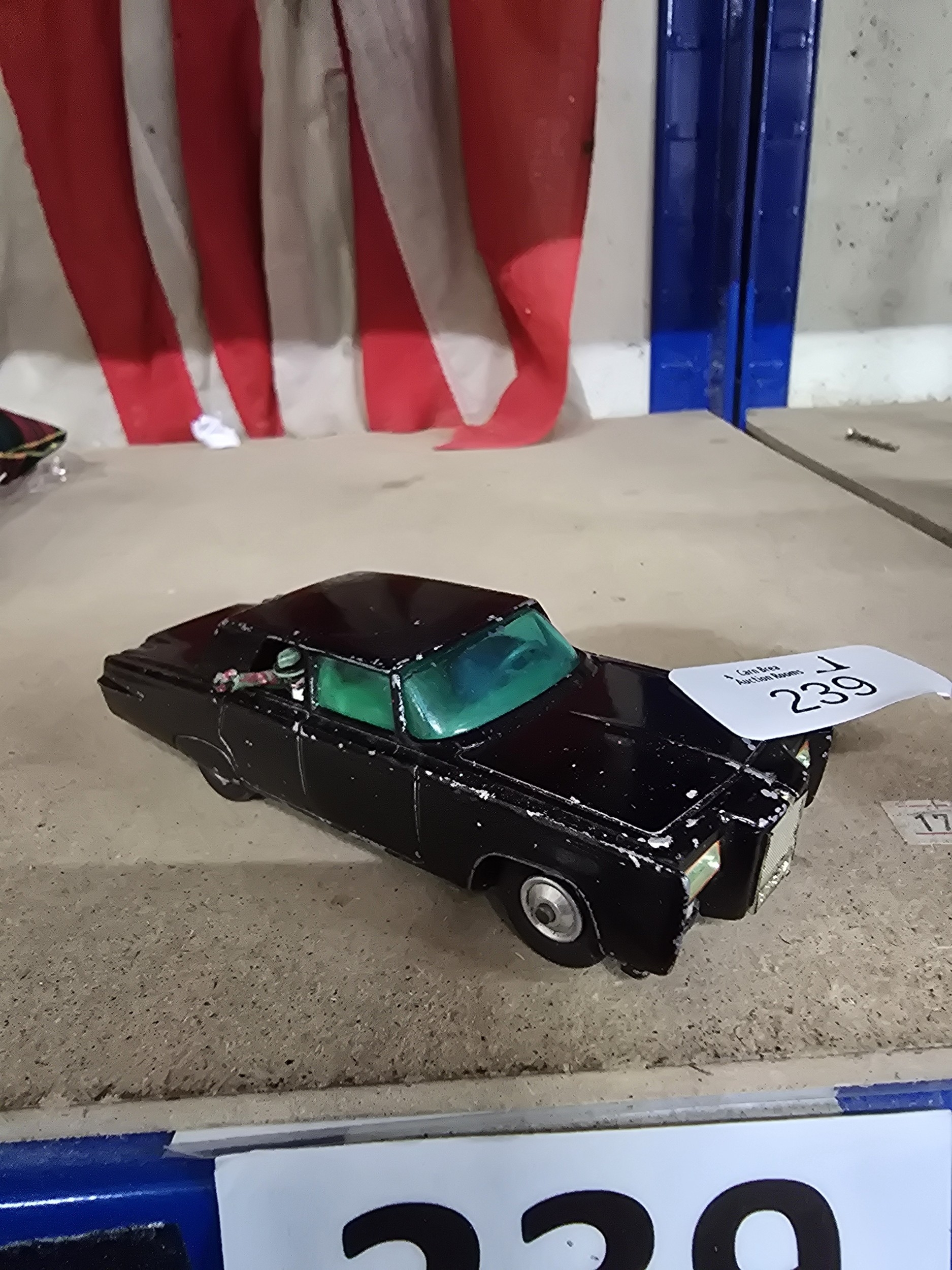 Lot 239
