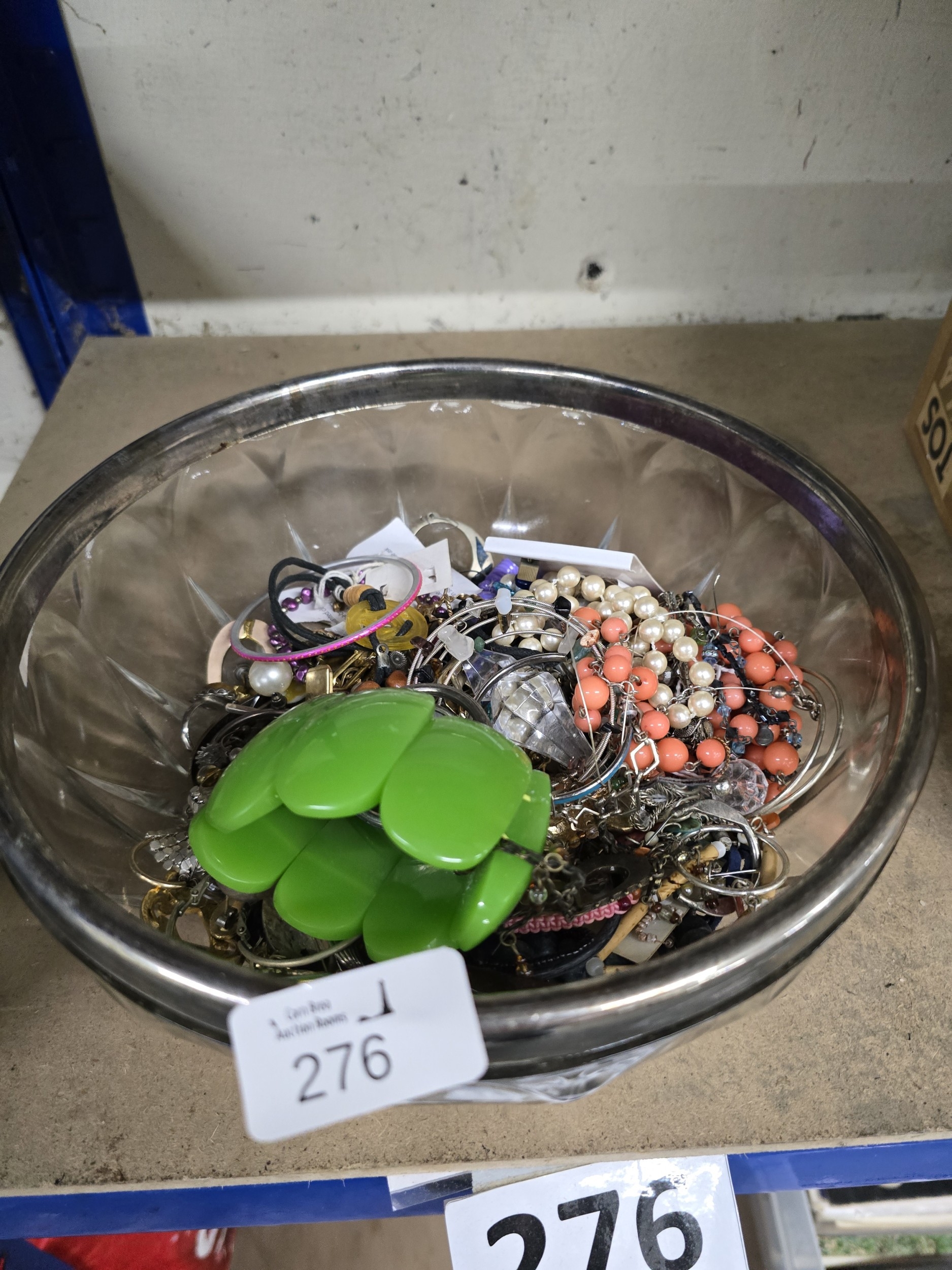 Lot 276