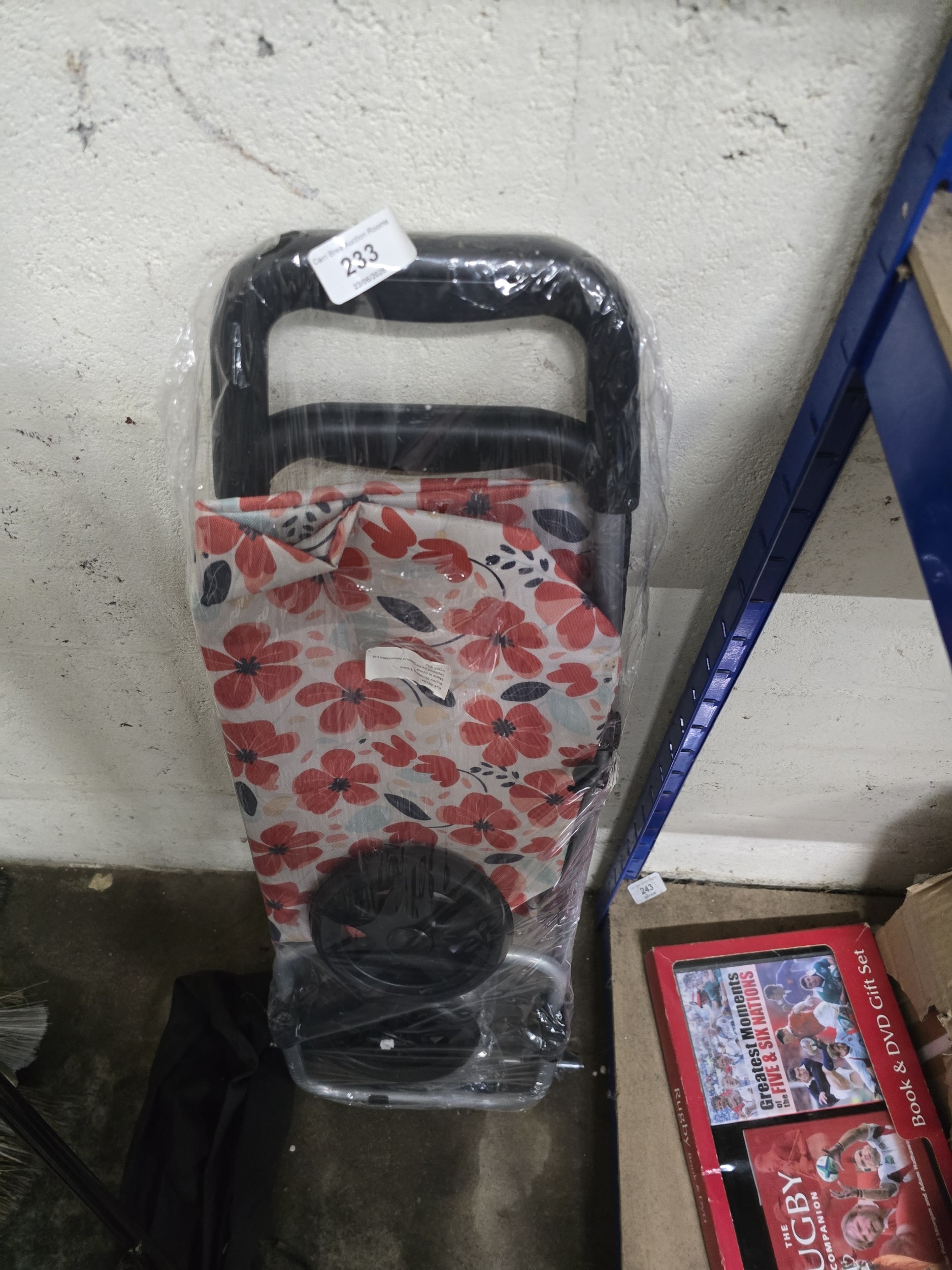 Lot 233