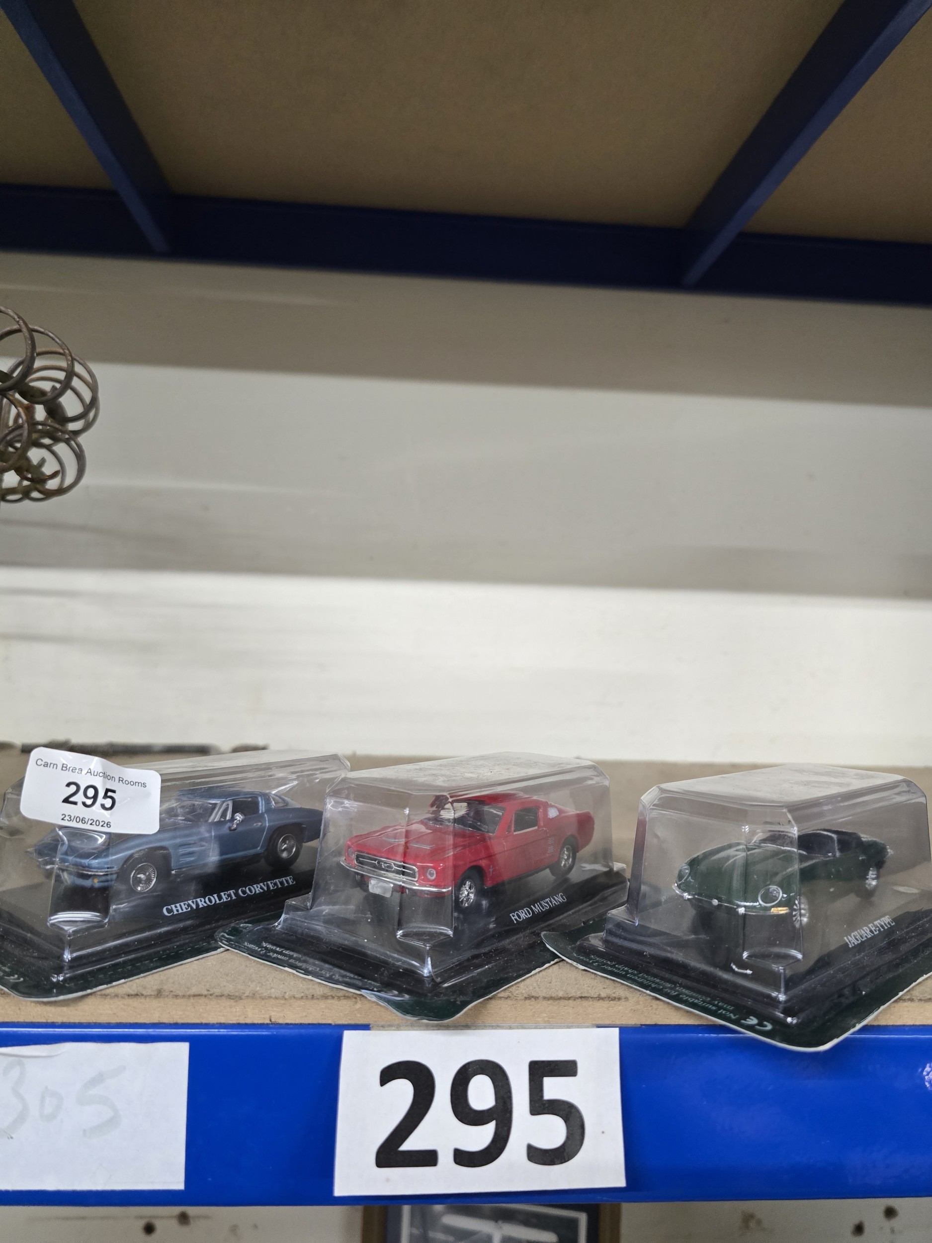 Lot 295