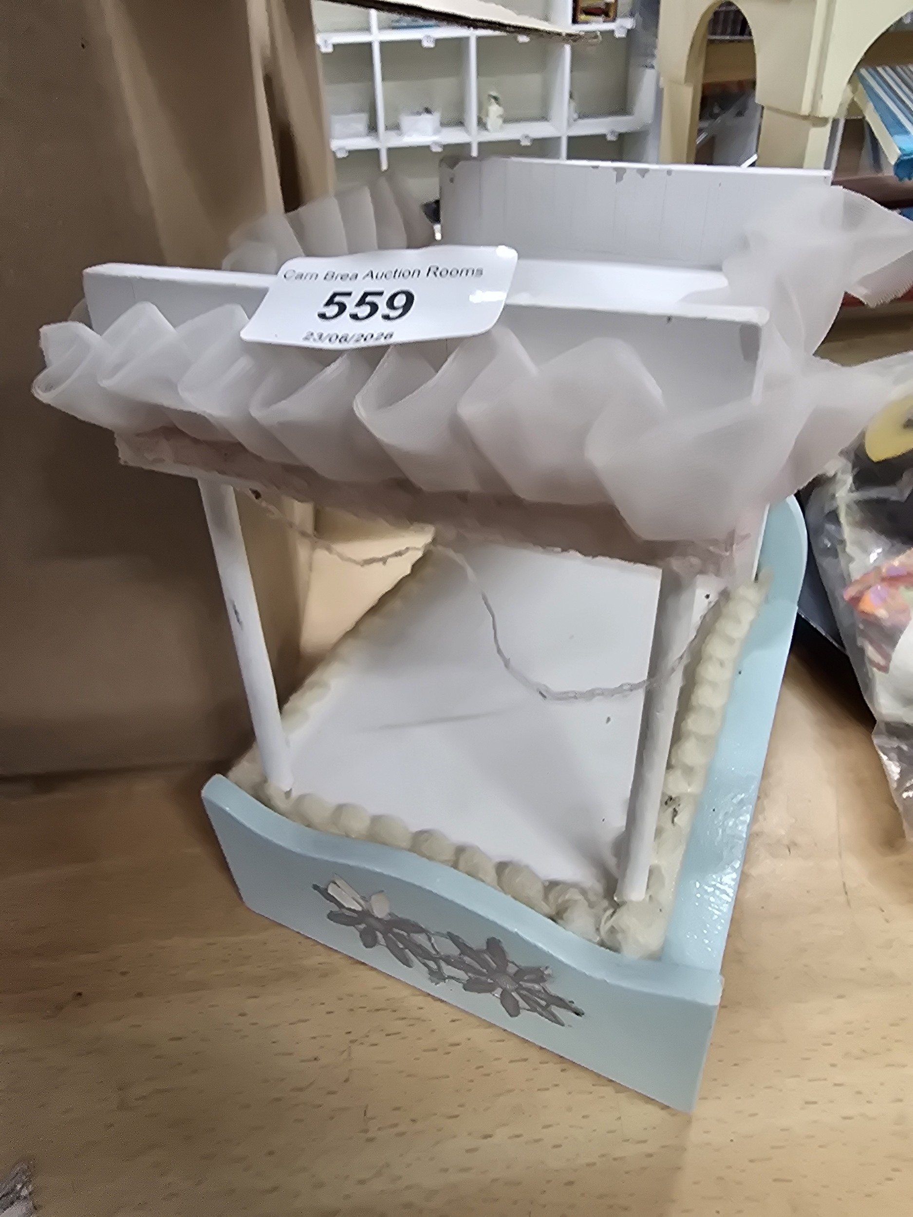 Lot 559