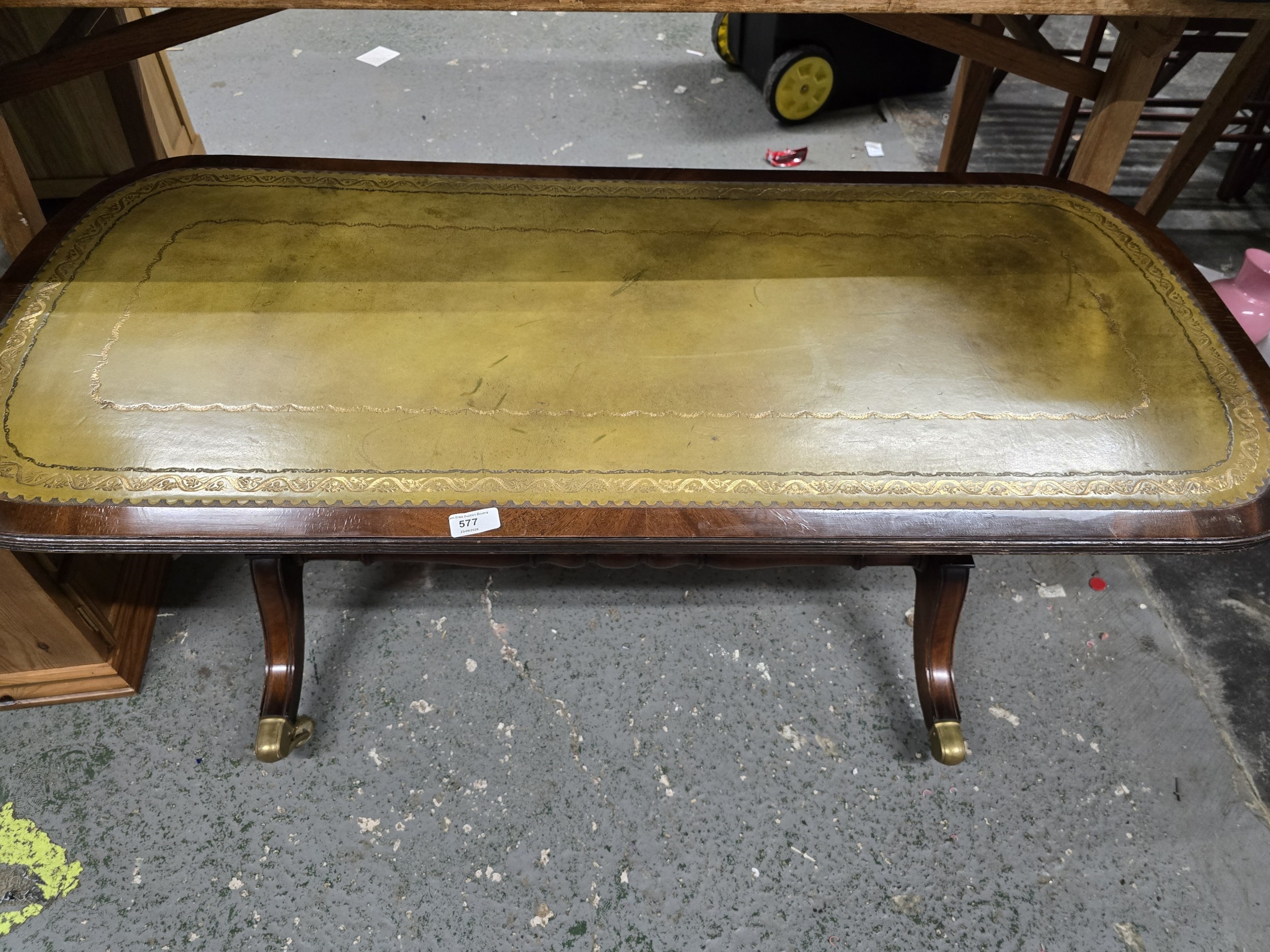 Lot 577