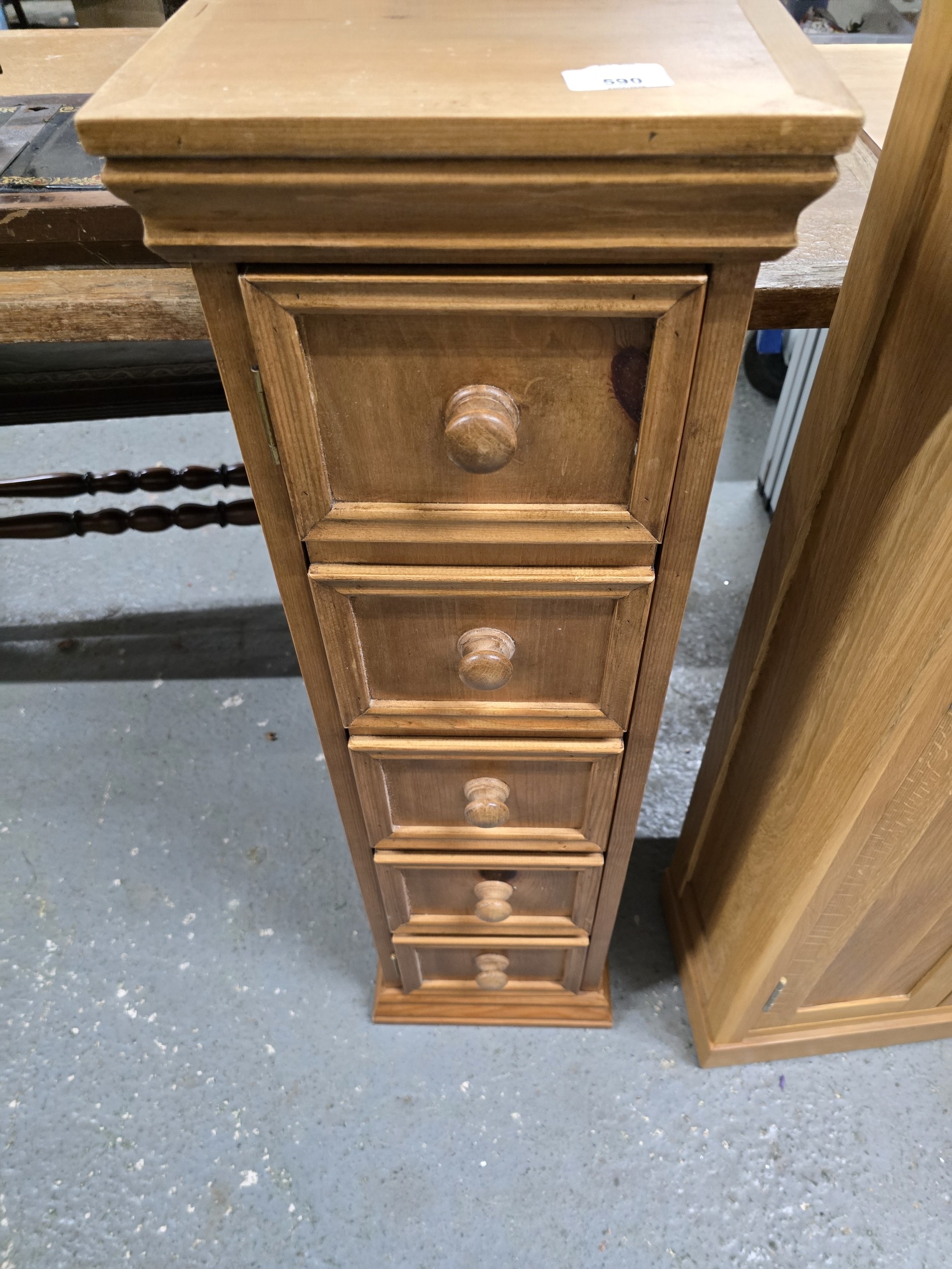 Lot 590
