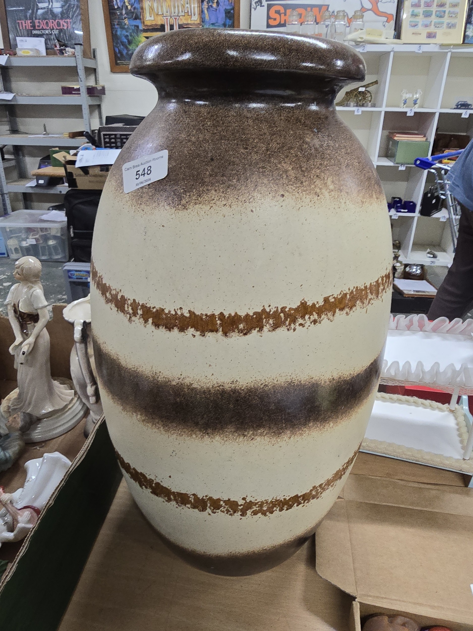 Lot 548