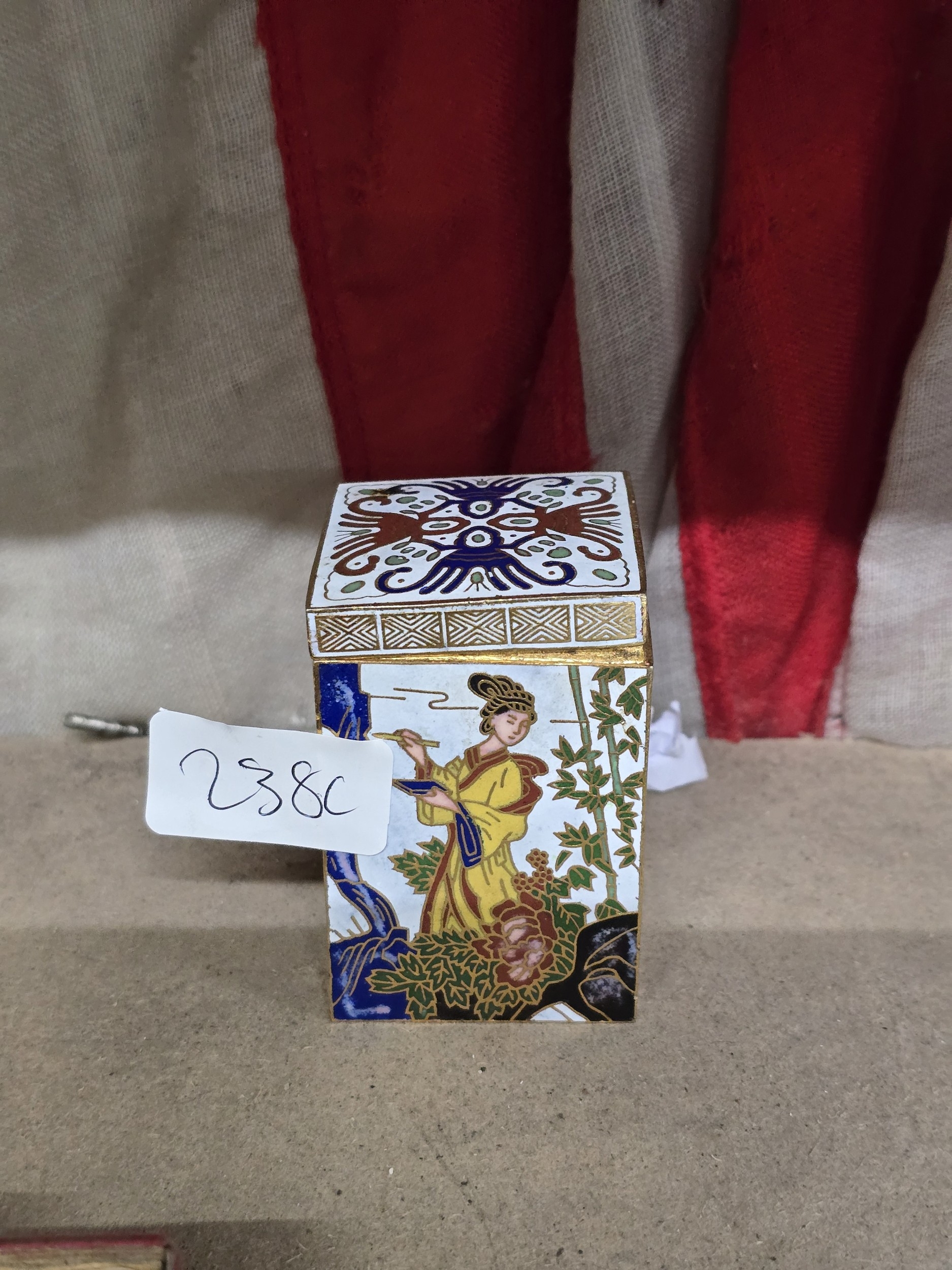 Lot 238c