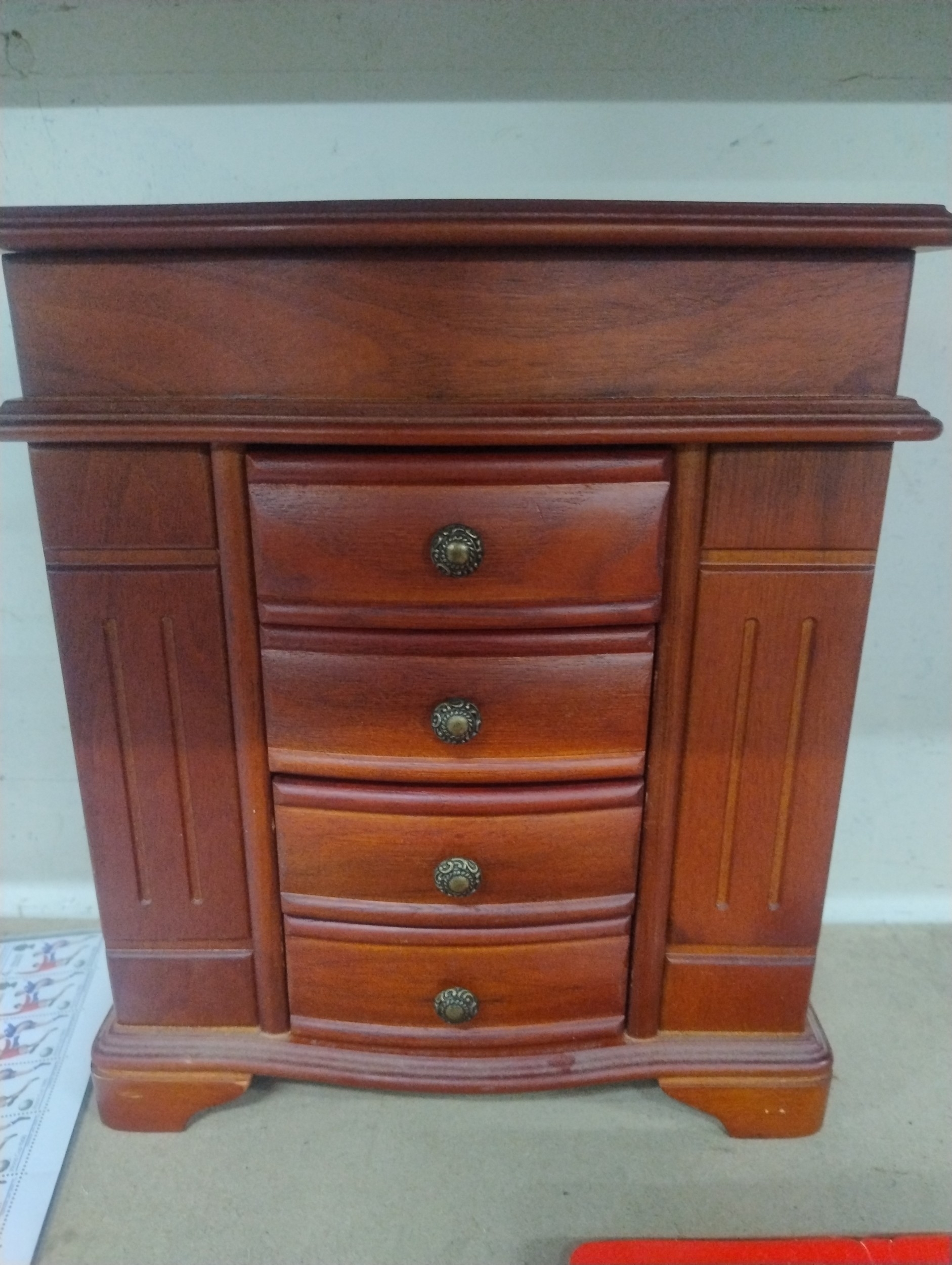 Lot 385