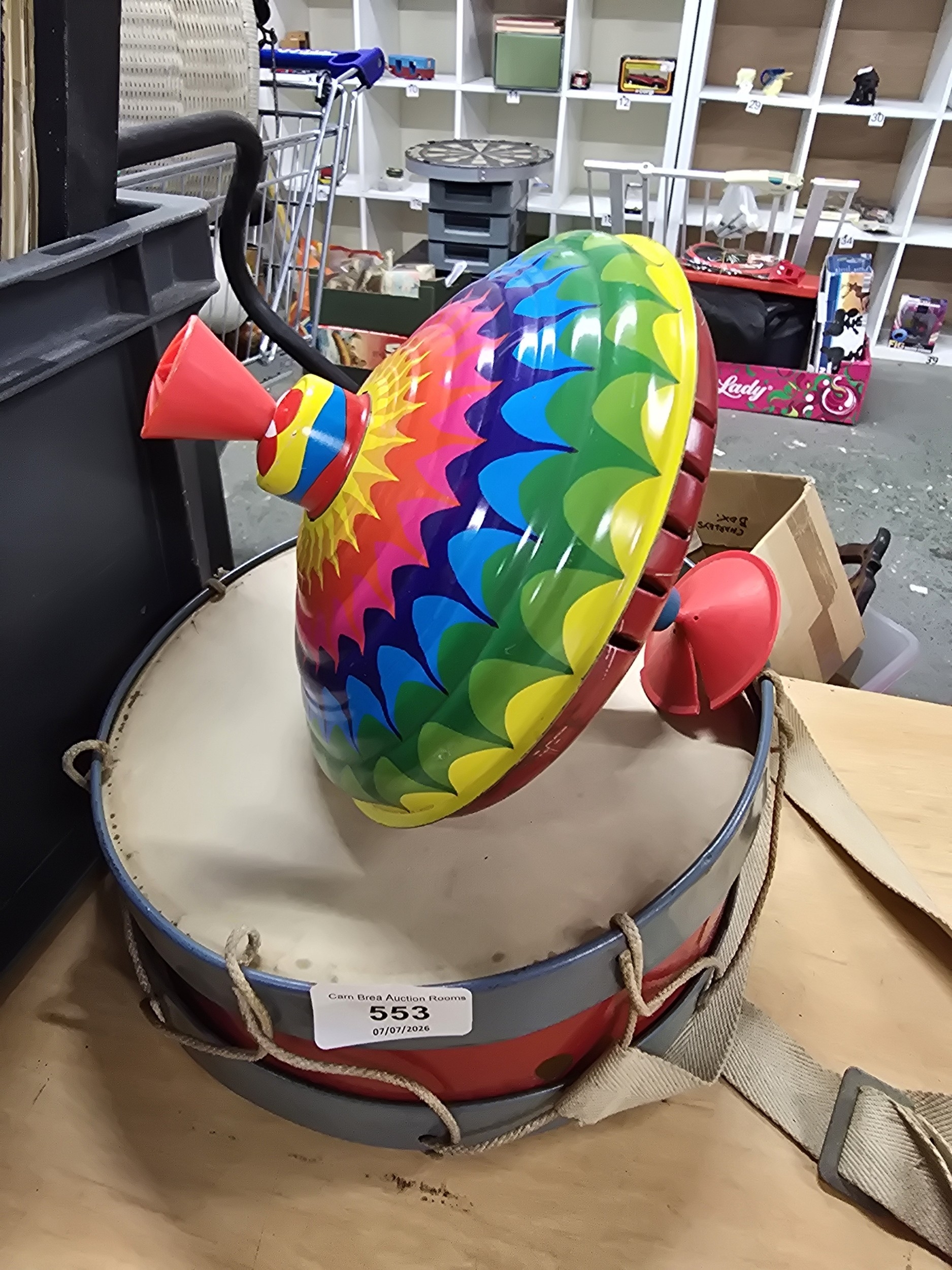 Lot 553