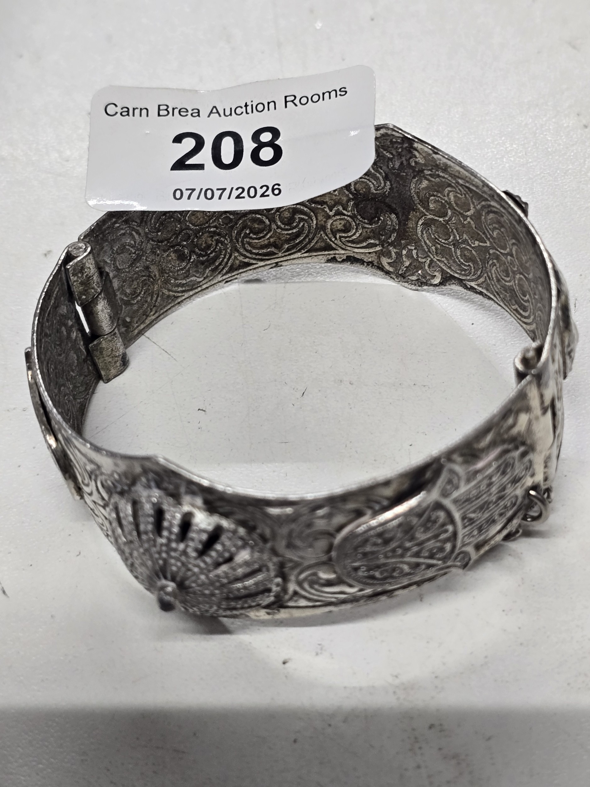 Lot 208