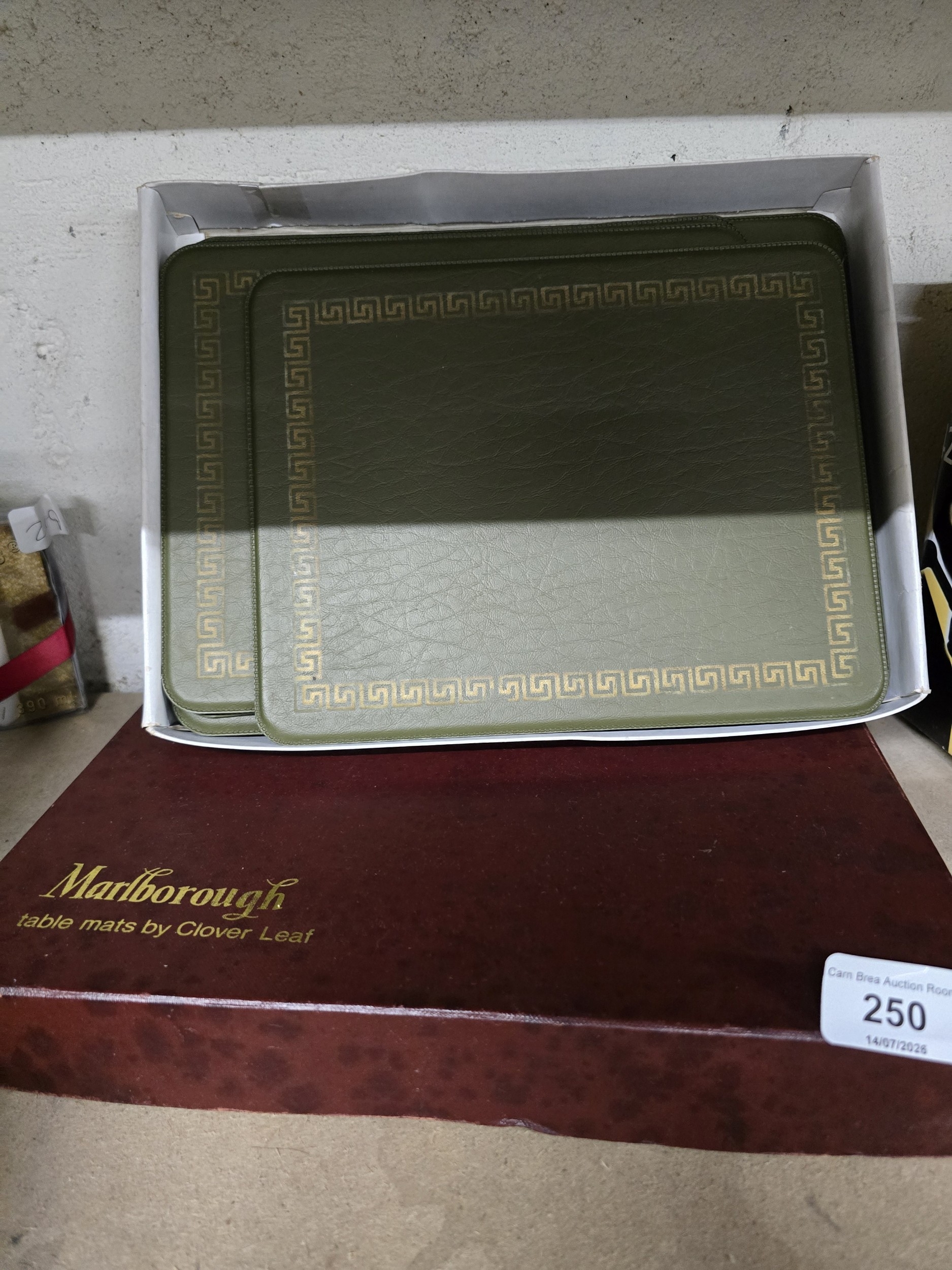 Lot 250