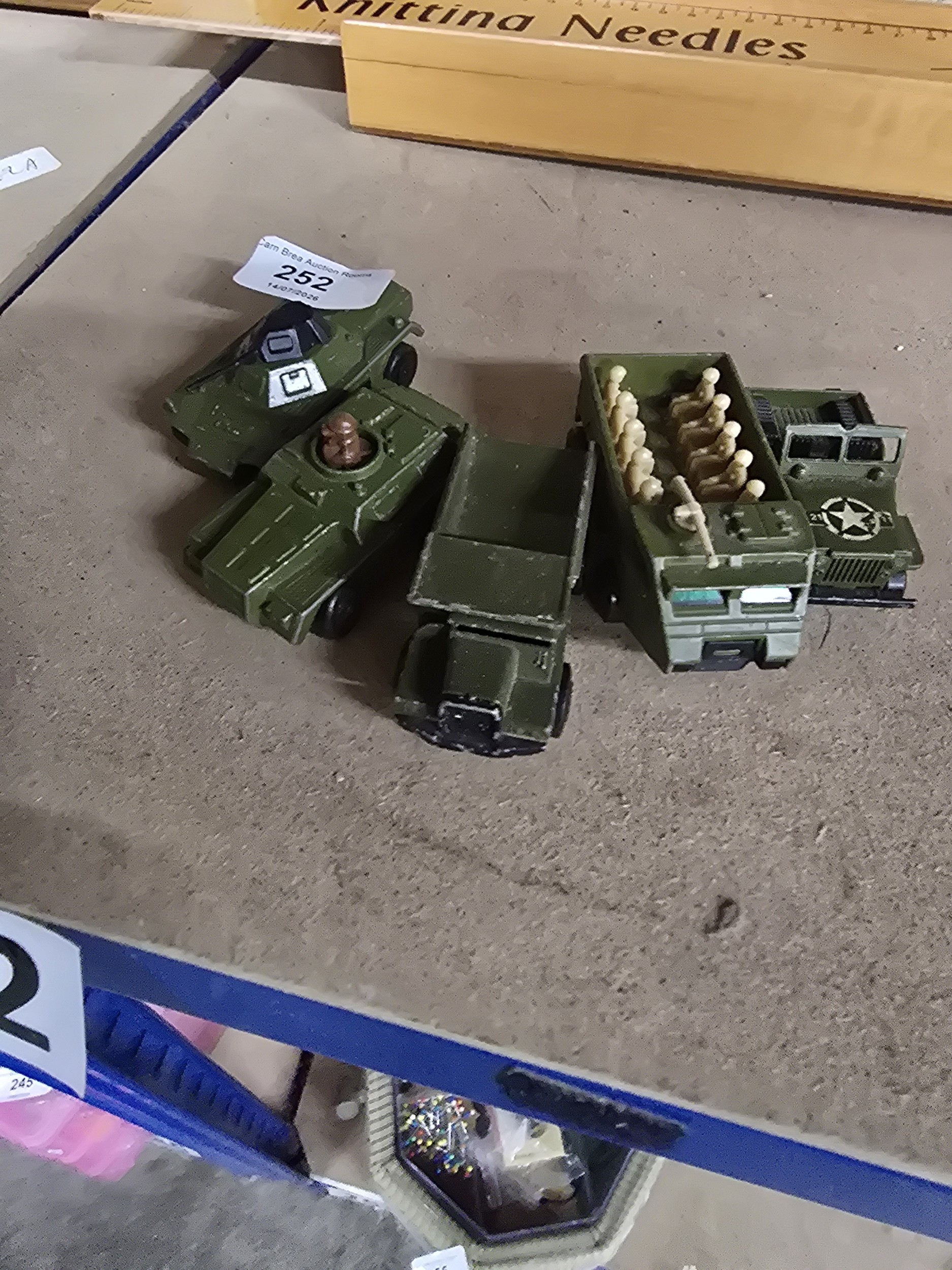 Lot 252