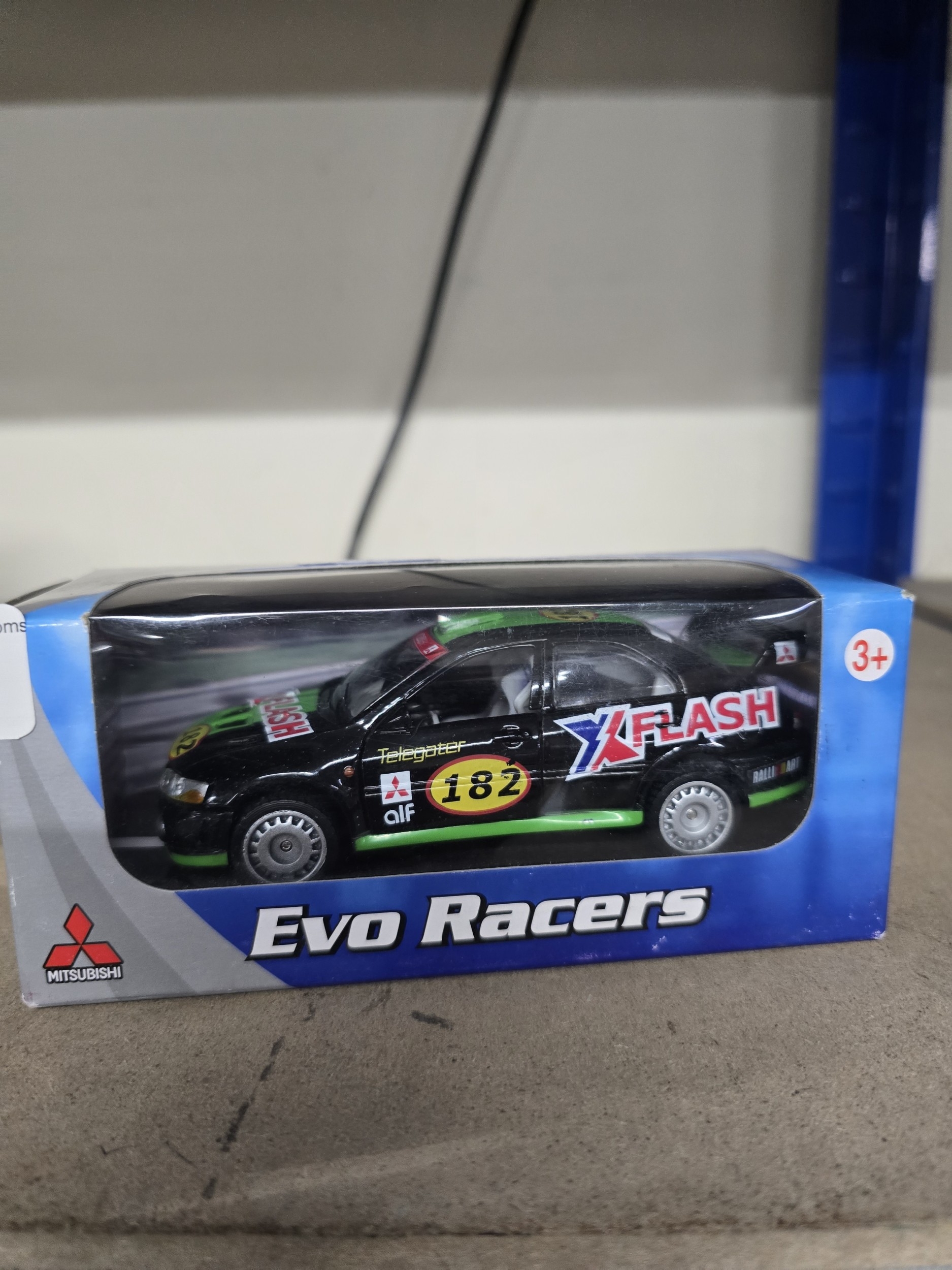 Lot 320
